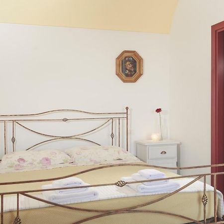 Agriturismo Masseria Calongo Cisternino Dış mekan fotoğraf
