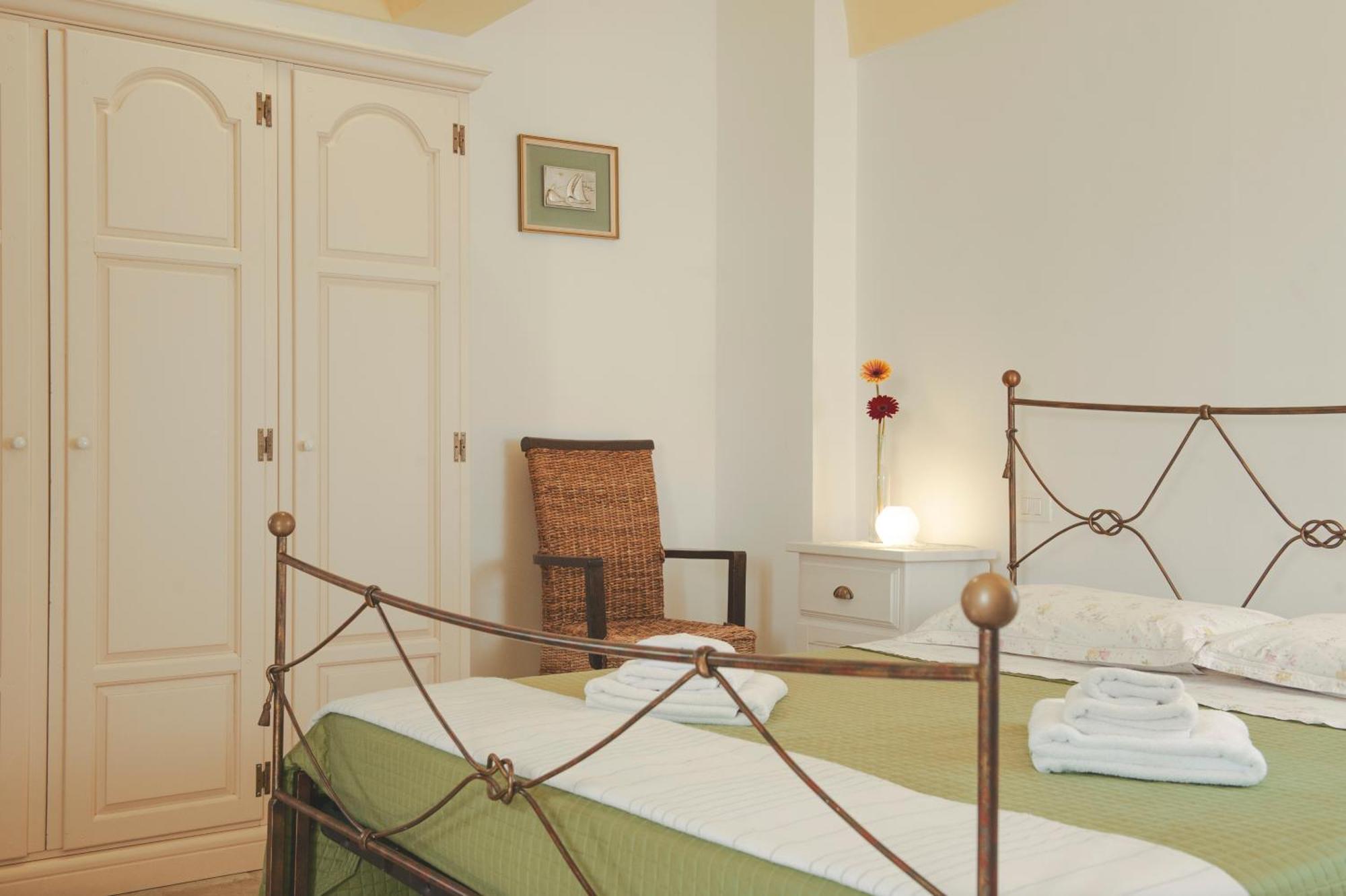 Agriturismo Masseria Calongo Cisternino Dış mekan fotoğraf